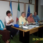 2006-04-29. ASAMBLEA. EL TREBOL. A. Vismara (Secretaria de Cultura de El Trébol), F. Almada (Intendente de El Trébol), E. De Lorenzi, H. Giovannini, M. Zaeta y D. Fontanesi